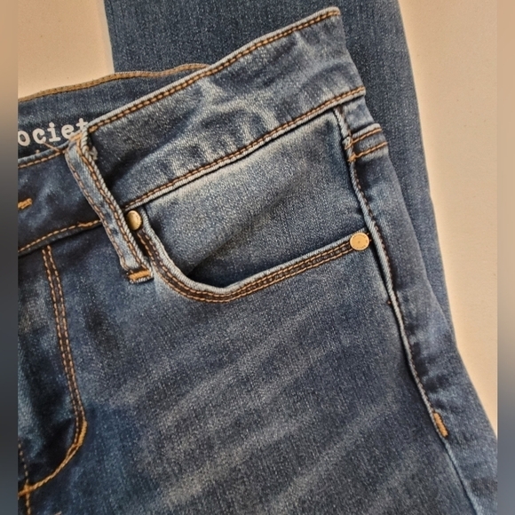 Articles Of Society Low Rise Raw-Hem Form Fitting Jeggings - Size 25 - Picture 3 of 12
